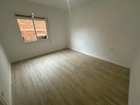 Pis de 86 m² a Badalona
