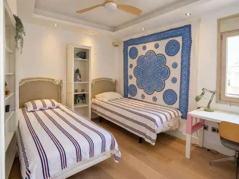 Casa de 390 m² en Estepona