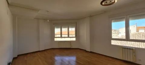 Pis de 100 m² a Balazote