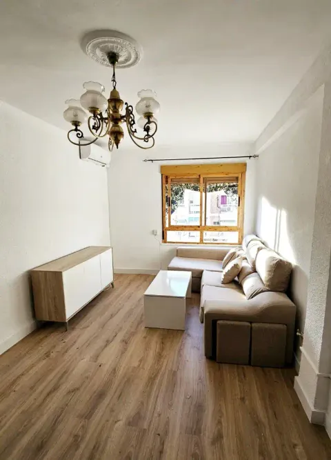 Pis de 75 m² a Còrdova