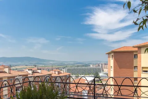 Pis de 99 m² a Pamplona