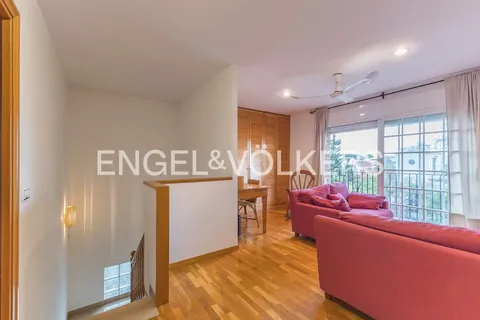 Haus 150 m² in Castelldefels