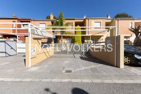 Casa de 150 m² en Nàquera / Náquera