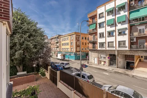 Wohnung 94 m² in Madrid