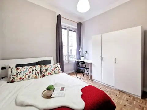 Кімната в оренду, Madrid