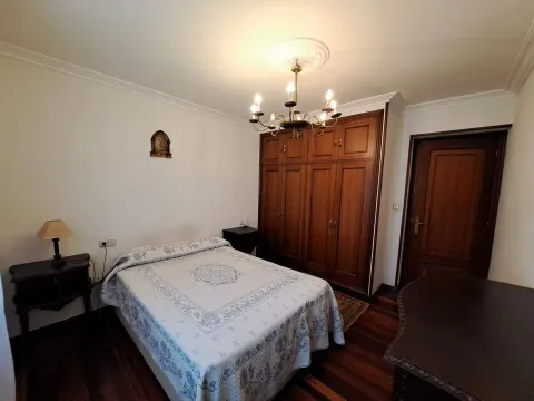 Wohnung 82 m² in Santiago de Compostela