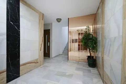 Appartement 68 m² à Grenade
