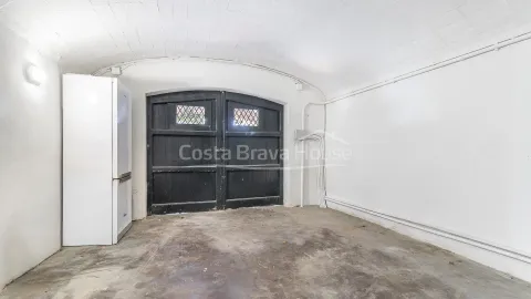 Будинок 606 м² у Palafrugell
