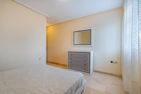 Pis de 98 m² a Roquetas de Mar
