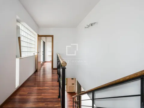Maison 255 m² à Sant Cugat del Vallès