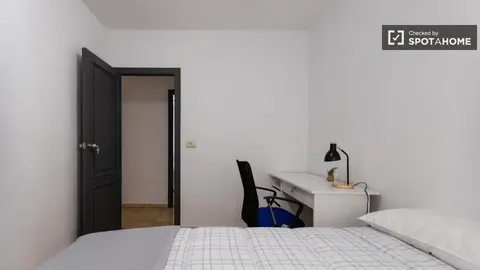 Habitació de lloguer, Burjassot