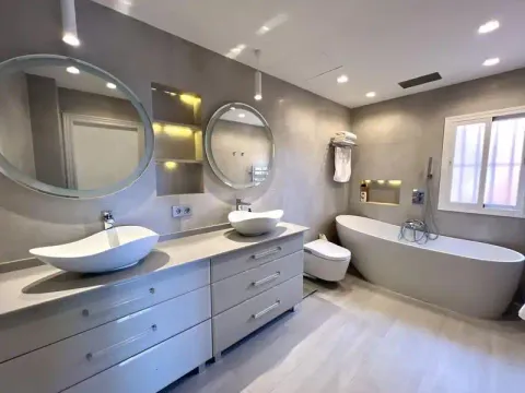 Pis de 235 m² a Estepona