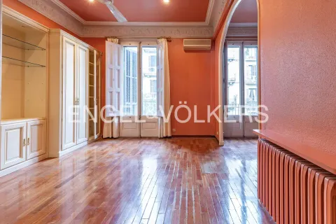 Apartamento 151 m² em Barcelona (2/65)