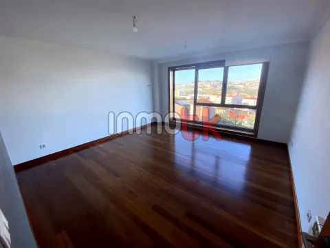 Apartamento 78 m² em Oleiros