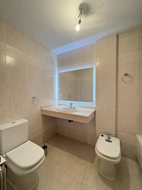Wohnung 160 m² in Mejorada del Campo