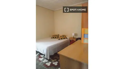Chambre à louer, Valence