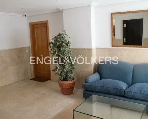 Wohnung 118 m² in Madrid