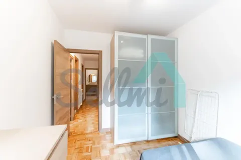Pis de 95 m² a Oviedo