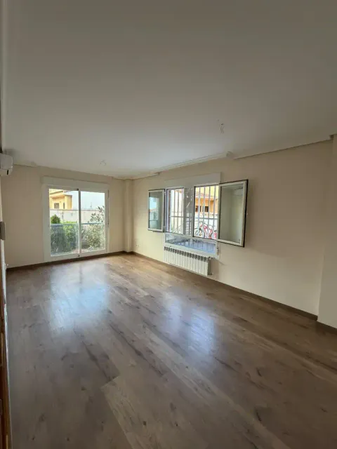 Piso de 60 m² en Brunete (2/11)