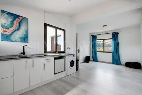 Будинок 434 м² у Castelldefels