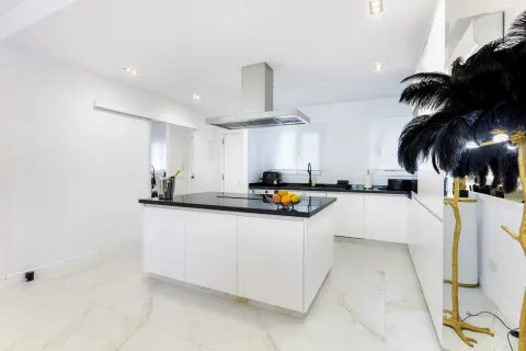 Piso de 80 m² en Marbella