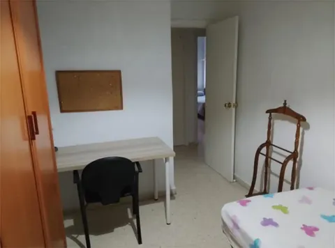 Pis de 90 m² a Dos Hermanas