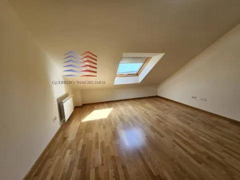 Pis de 147 m² a Ourense