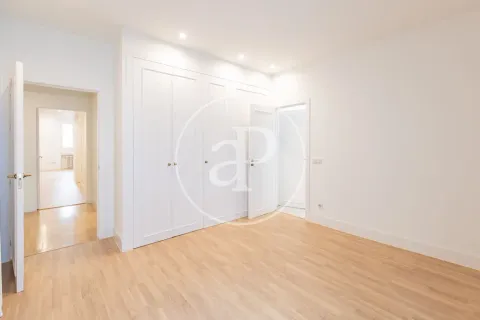Flat 229 m² in Madrid