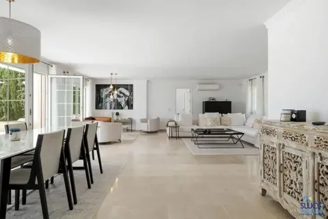 Casa de 412 m² a Estepona