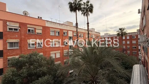 Pis de 70 m² a València