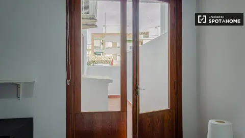 Habitació de lloguer, Burjassot