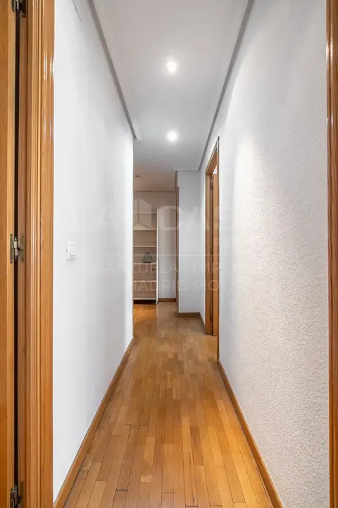 Wohnung 94 m² in Madrid