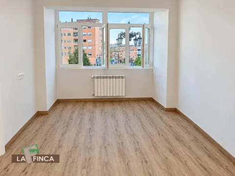 Piso de 71 m² en Oviedo