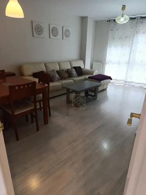 Pis de 83 m² a Torrelavega