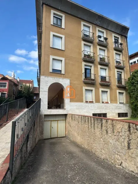 Pis de 61 m² a Lleó
