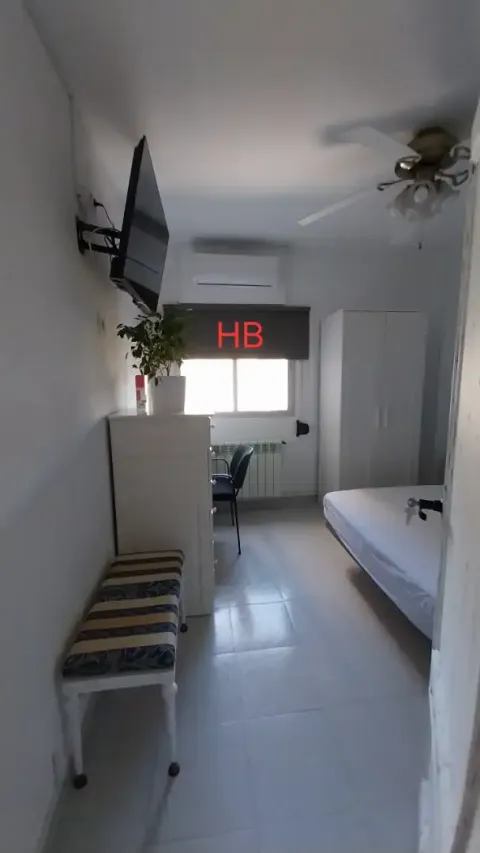 Habitació de lloguer, Perales de Tajuña