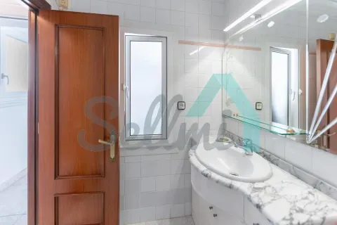 Piso de 79 m² en Gijón