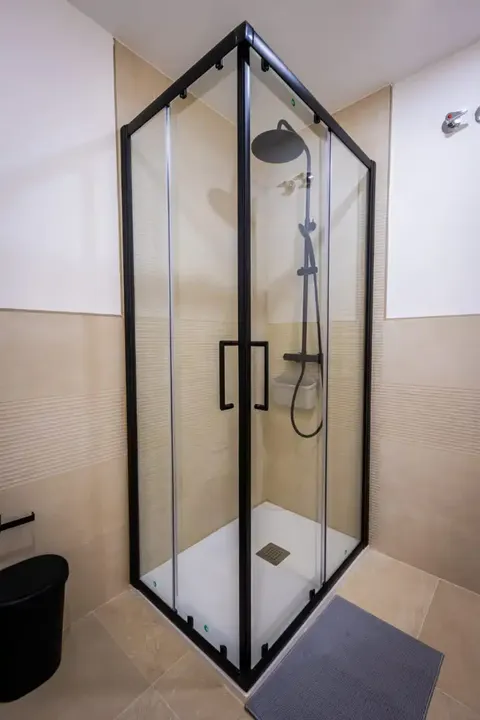 Habitació de lloguer, Parla