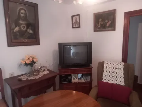 House 182 m² in El Burgo