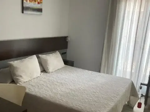 Zimmer 300 m², Dénia