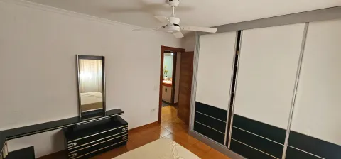 Apartamento 100 m² em Granada