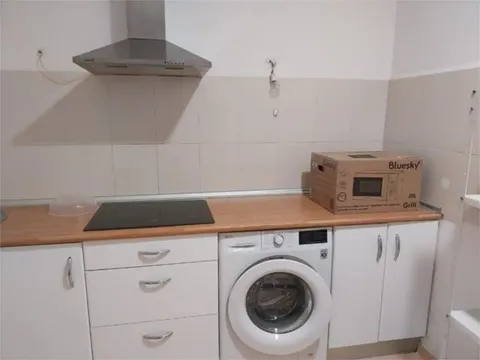 Piso de 80 m² en Valverde de la Virgen