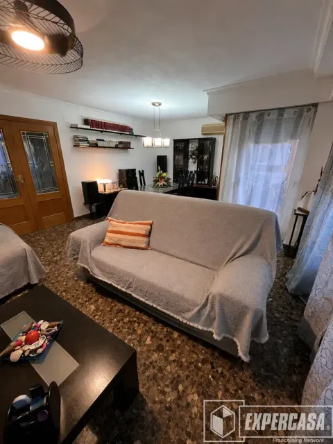 Wohnung 102 m² in Valencia