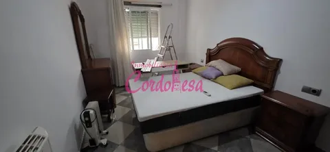 Pis de 70 m² a Còrdova