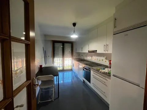 Wohnung 141 m² in Ourense
