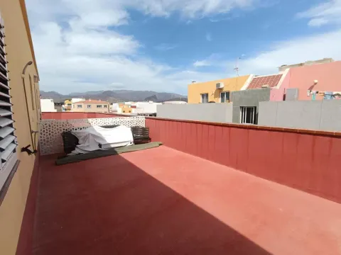 Wohnung 70 m² in Santa Lucía de Tirajana