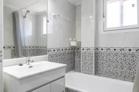Habitació de lloguer, Parla