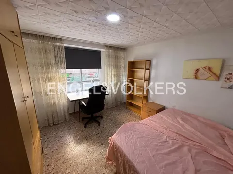 Pis de 110 m² a València