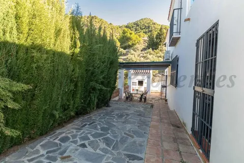 Haus 174 m² in Frigiliana