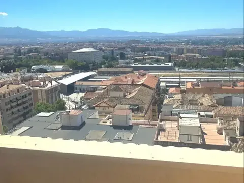 Pis de 200 m² a Granada